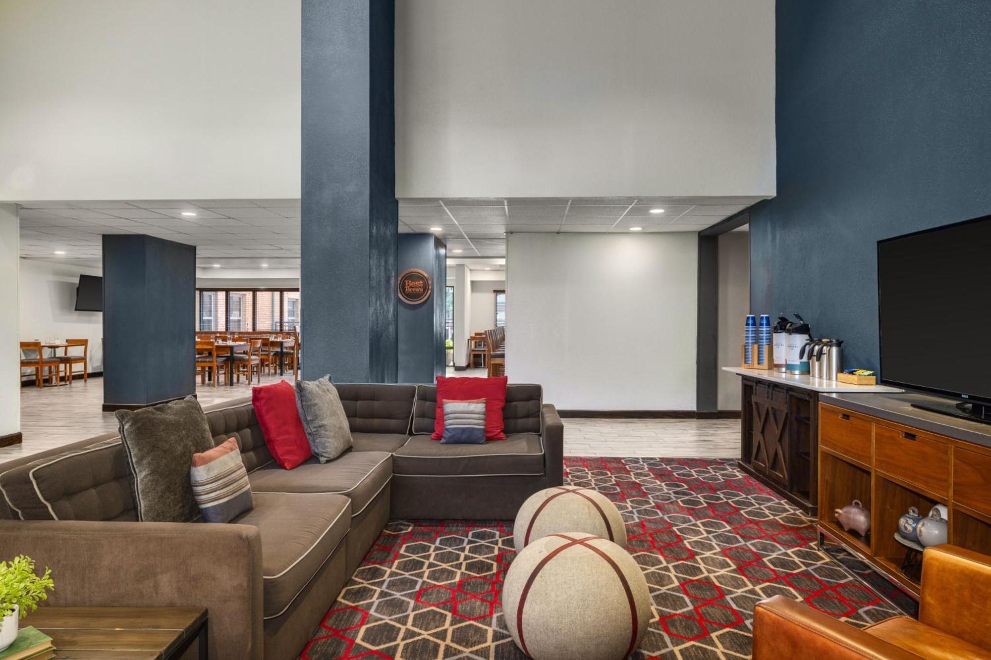 Four Points By Sheraton Greensboro Airport Kültér fotó